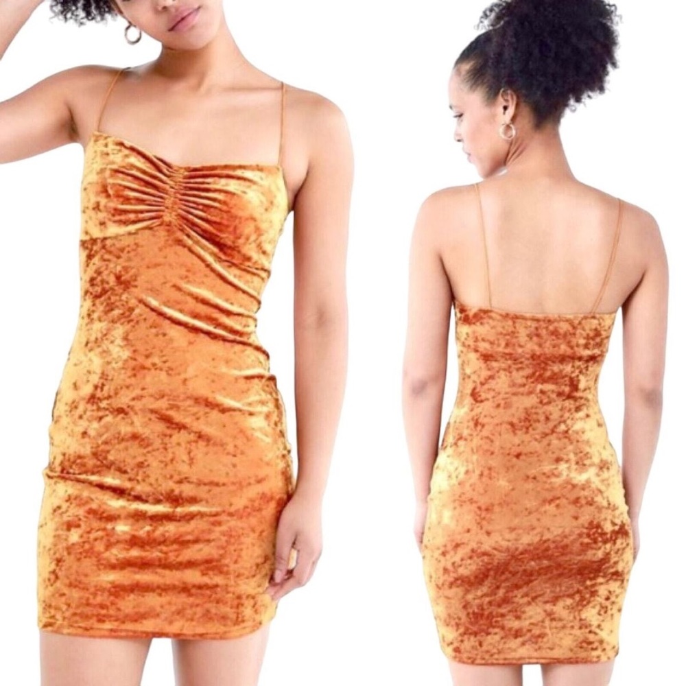 🍀NWT! | Urban Outffiters Kendall Crushed Velvet Mini Dress